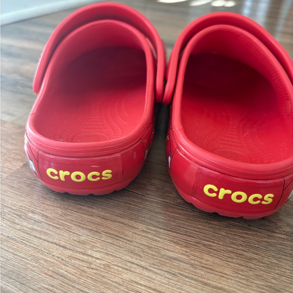 Lightening McQueen Cars themed light up crocs in red men’s 4 women’s 6 - Picture 5 of 7